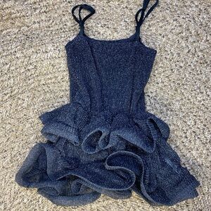 AKIRA Black Silver Metallic Sparkling Textured Layered Ruffled Top Size Small